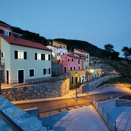 Holiday home Sasha *